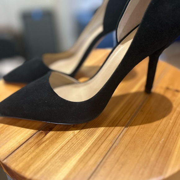 Michael Kors Black Suede Pointed-Toe Heels - Picture 2 of 6